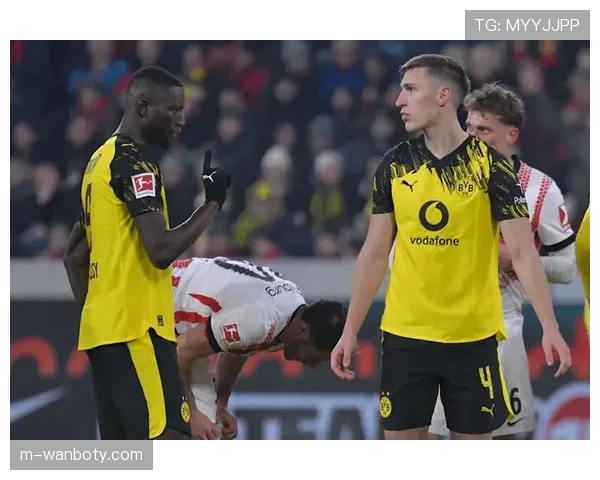 多特蒙德施洛特贝克复出利好,后场出球核心提升控场稳定性